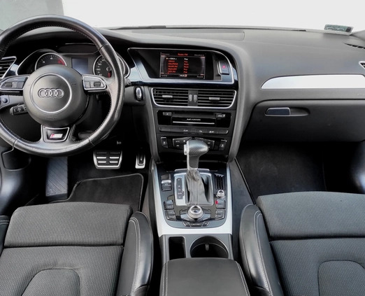 Audi A4 cena 56500 przebieg: 199120, rok produkcji 2015 z Wyszków małe 466